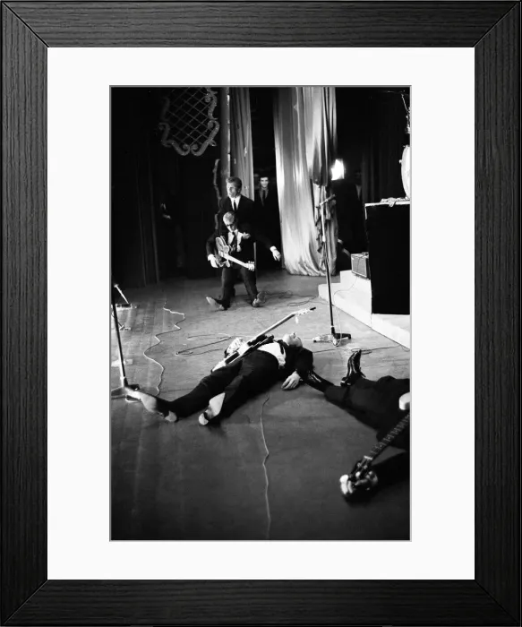 Framed Print : Manchester pop group Freddie and the Dreamers performing on stage at the Britannia