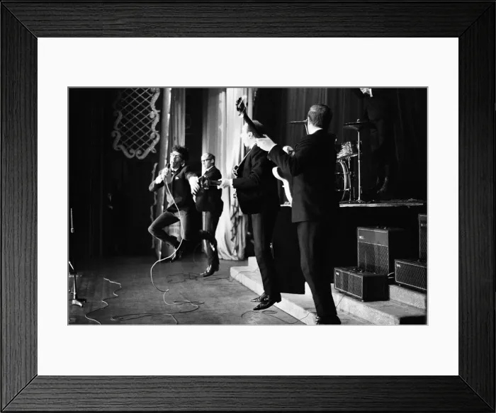 Framed Print : Manchester pop group Freddie and the Dreamers performing on stage at the Britannia