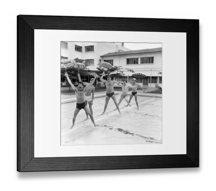 Framed Print : Manchester pop group Freddie and the Dreamers pictured in Singapore during their world
