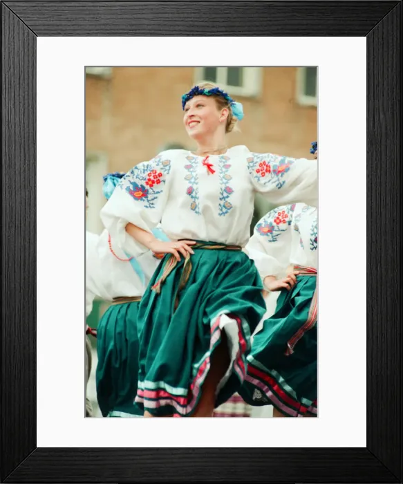 Framed Print : Billingham Folklore Festival 1994, Dancers at the International Folklore Festival of