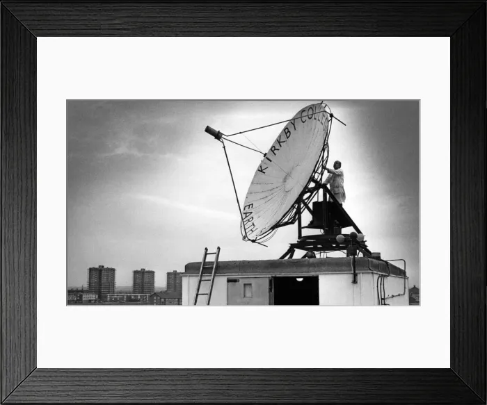 Framed Print : Senior resource technician Mr John Hetherington adjusts the transmitter on the roof of Framed Print : Senior resource technician Mr John Hetherington adjusts the transmitter on the roof of