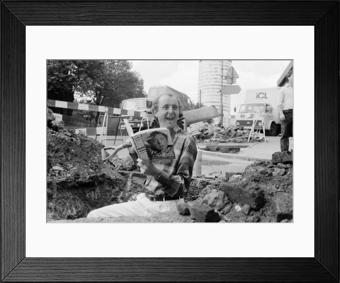 Framed Print : Jasper Carrott, comedian, actor, television presenter and personality Framed Print : Jasper Carrott, comedian, actor, television presenter and personality