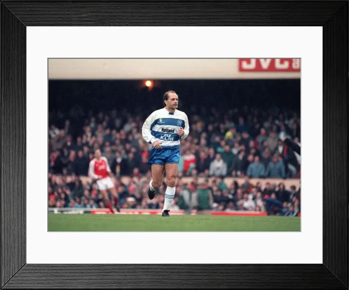 Framed Print : Ray Wilkins Football player for Queens Park Rangers 1990 in a FA Cup match against Framed Print : Ray Wilkins Football player for Queens Park Rangers 1990 in a FA Cup match against