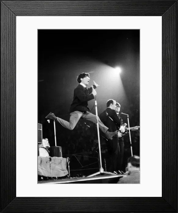 Framed Print : Manchester pop group Freddie and the Dreamers performing on stage at the annual IPC New Framed Print : Manchester pop group Freddie and the Dreamers performing on stage at the annual IPC New