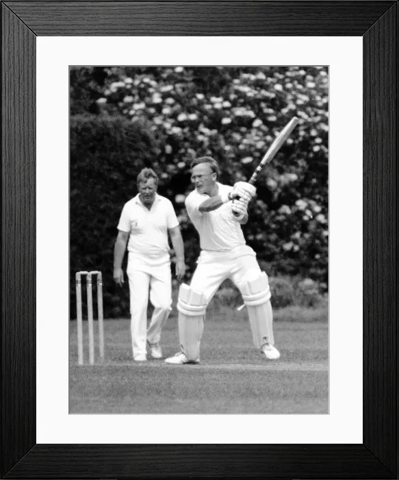 Framed Print : Leamington Vs Coventry & North Warwickshire. Leamingtons Peter Beddoes hits out Framed Print : Leamington Vs Coventry & North Warwickshire. Leamingtons Peter Beddoes hits out