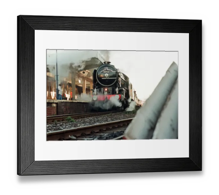 Framed Print : The Blue Peter Steam Train, an A2 No. 60532 Locomotive designed by Arthur H Peppercorn of