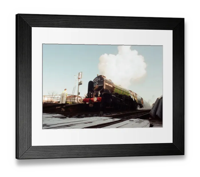 Framed Print : The Blue Peter Steam Train, an A2 No. 60532 Locomotive designed by Arthur H Peppercorn of