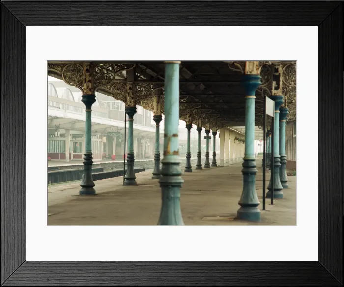 Framed Print : Middlesbrough Railway Station. 13th October 1994 Framed Print : Middlesbrough Railway Station. 13th October 1994