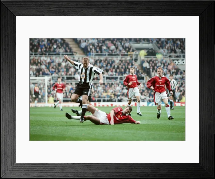 Framed Print : Newcastle United v Manchester United. Final Score 5-0 to Newcastle United Framed Print : Newcastle United v Manchester United. Final Score 5-0 to Newcastle United