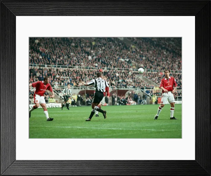 Framed Print : Newcastle United v Manchester United. Final Score 5-0 to Newcastle United Framed Print : Newcastle United v Manchester United. Final Score 5-0 to Newcastle United