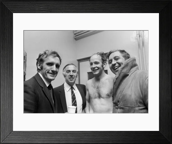 Framed Print : Mansfield 1-1 Aston Villa, League Three match at Field Mill, Monday 24th April 1972