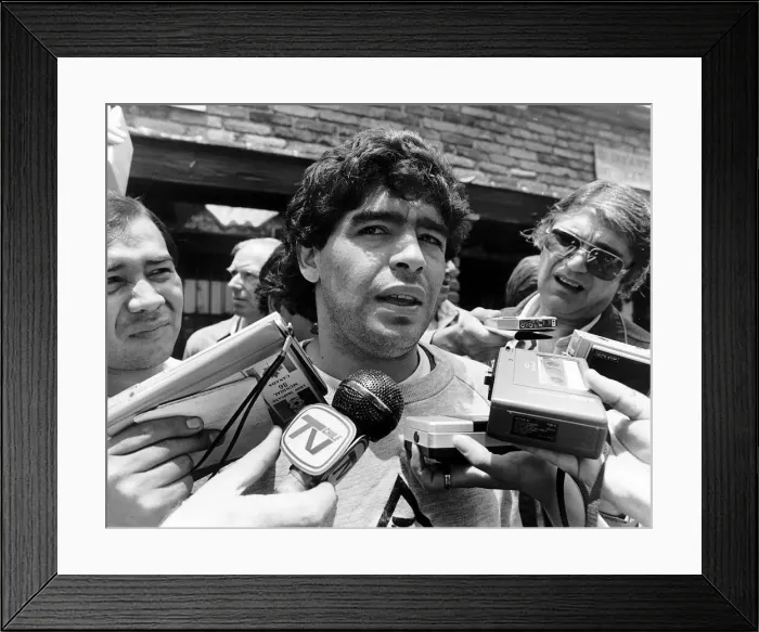Framed Print : Football World Cup 1986 Diego Maradona Argentinian footballer talking to