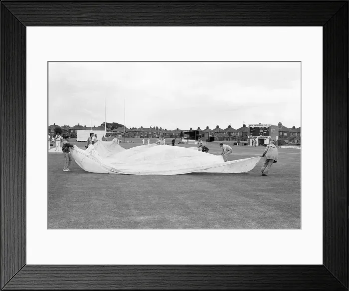 Framed Print : The covers come off at Acklam Park prior to Yorkshire Framed Print : The covers come off at Acklam Park prior to Yorkshire