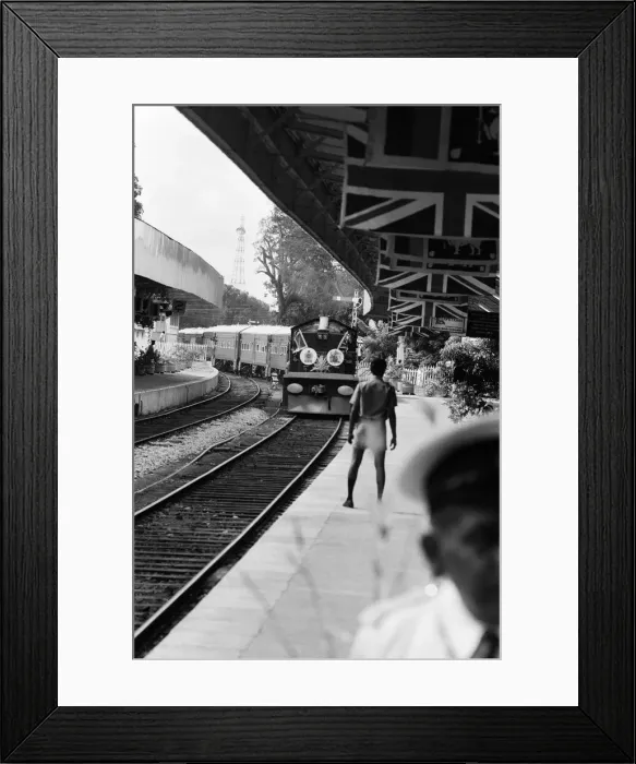 Framed Print : The Queens Royal vist to Sri Lanka 21st-25th October 1981 Framed Print : The Queens Royal vist to Sri Lanka 21st-25th October 1981