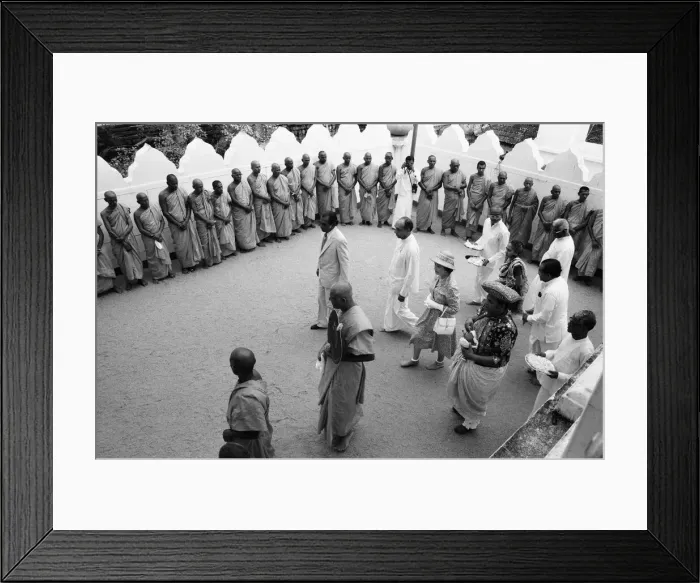 Framed Print : The Queens Royal vist to Sri Lanka 21st-25th October 1981 Framed Print : The Queens Royal vist to Sri Lanka 21st-25th October 1981