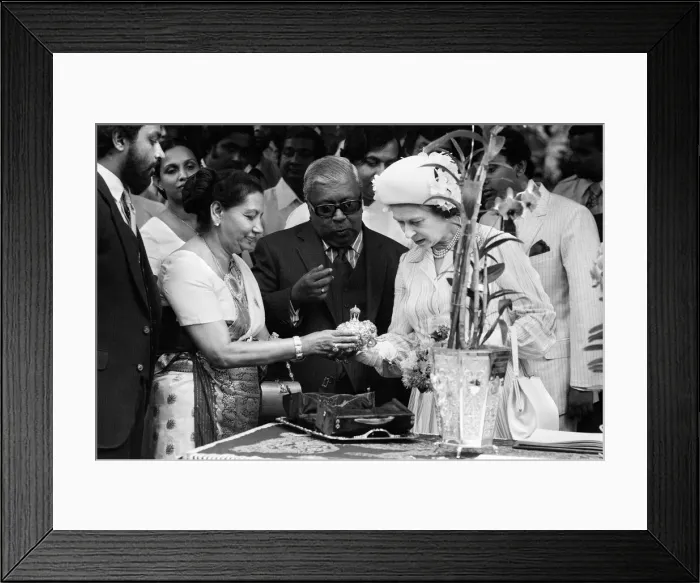 Framed Print : The Queens Royal vist to Sri Lanka 21st-25th October 1981