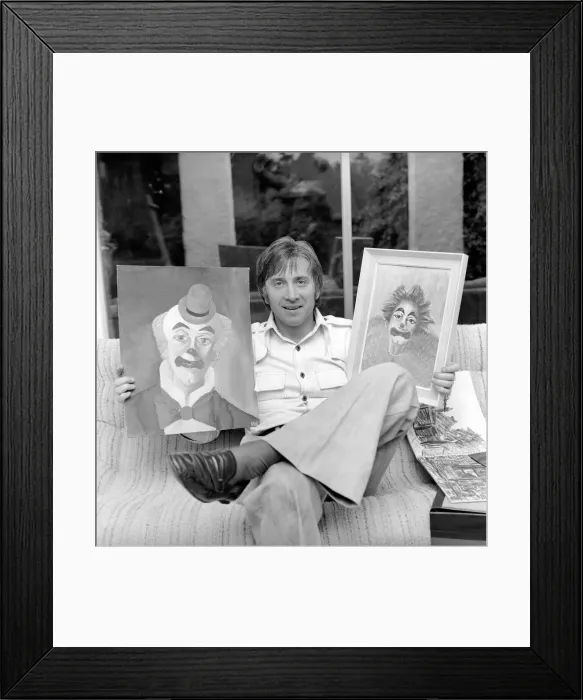 Framed Print : Vince Hill painting at home. April 1974 Framed Print : Vince Hill painting at home. April 1974