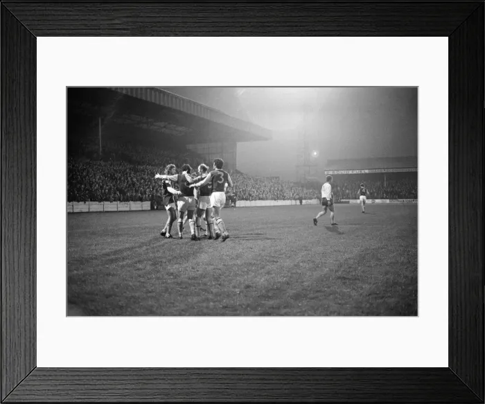 Framed Print : Mansfield 1-1 Aston Villa, League Three match at Field Mill, Monday 24th April 1972 Framed Print : Mansfield 1-1 Aston Villa, League Three match at Field Mill, Monday 24th April 1972