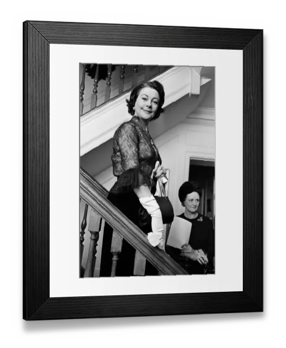 Framed Print : Vivien Leigh, stage and film actress, 3rd February 1965 Framed Print : Vivien Leigh, stage and film actress, 3rd February 1965