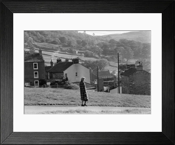 Framed Print : Yorkshire Dales, North Yorkshire. Sunday 24th October 1982 Framed Print : Yorkshire Dales, North Yorkshire. Sunday 24th October 1982