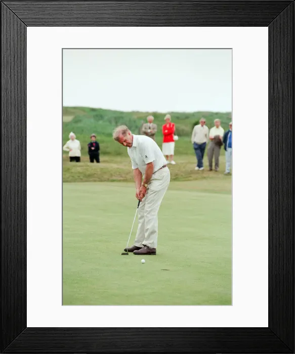 Framed Print : English Seniors Open Golf Championship, 7th June 1996. Joint winner Gordon Edwards Framed Print : English Seniors Open Golf Championship, 7th June 1996. Joint winner Gordon Edwards