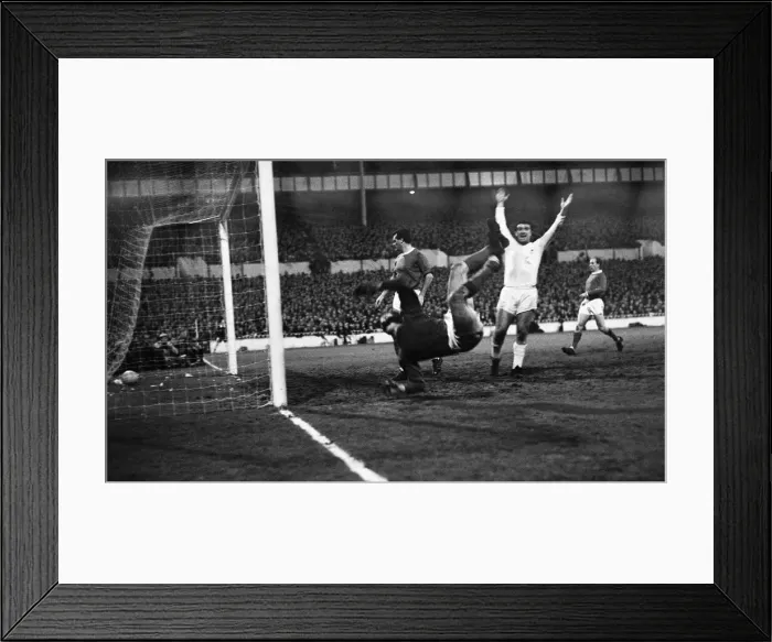 Framed Print : European Cup Winners Cup Second Round First Leg match at White Hart lane Framed Print : European Cup Winners Cup Second Round First Leg match at White Hart lane