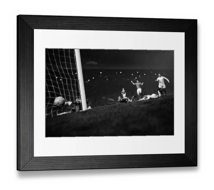 Framed Print : European Cup Winners Cup Second Round Second Leg match at Old Trafford Framed Print : European Cup Winners Cup Second Round Second Leg match at Old Trafford