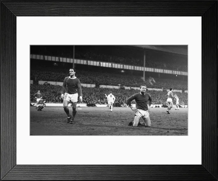 Framed Print : European Cup Winners Cup Second Round First Leg match at White Hart lane Framed Print : European Cup Winners Cup Second Round First Leg match at White Hart lane