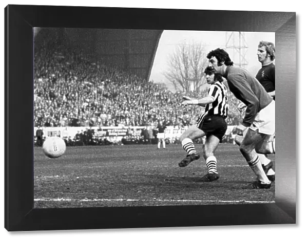 Newcastle 2-0 Burnley, FA Cup semi final match at Hillsborough, Saturday 30th March 1974