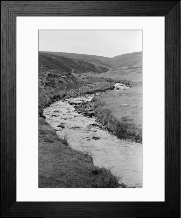 Framed Print : Yorkshire Dales, North Yorkshire. Sunday 24th October 1982 Framed Print : Yorkshire Dales, North Yorkshire. Sunday 24th October 1982