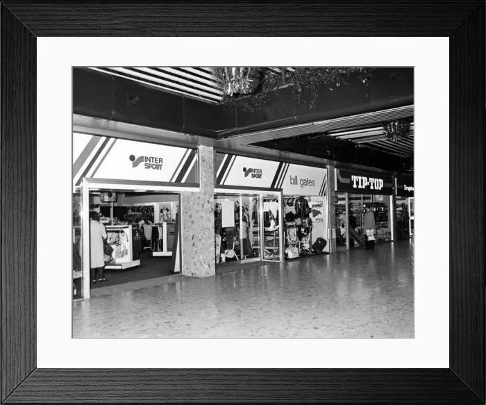 Framed Print : Hill Street Shopping Centre, Middlesbrough, 19th November 1982 Framed Print : Hill Street Shopping Centre, Middlesbrough, 19th November 1982