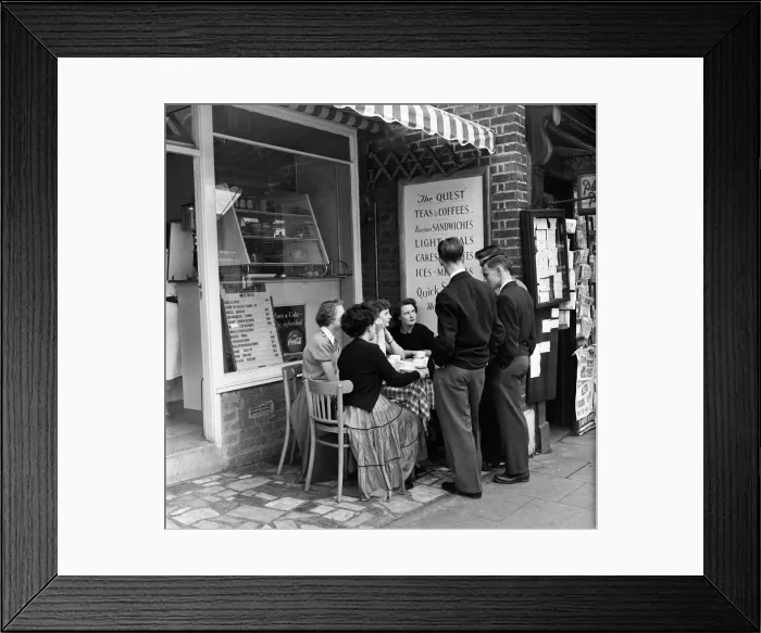 Framed Print : Scenes in Hampstead, north London. 24th September 1954