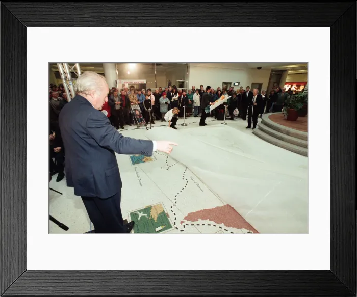 Framed Print : Paul Daniels was unveiling the new Captain Cook Voyage World Map Framed Print : Paul Daniels was unveiling the new Captain Cook Voyage World Map