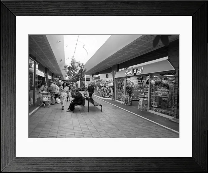 Framed Print : The Parkway Centre in Coulby Newham, Middlesbrough. 11th November 1991 Framed Print : The Parkway Centre in Coulby Newham, Middlesbrough. 11th November 1991