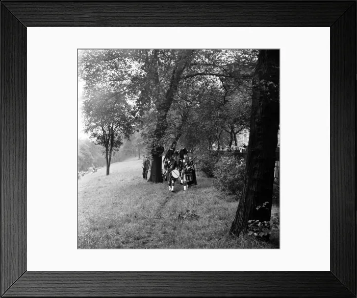 Framed Print : Edinburgh City Police Pipe Band, Scotland. 24th September 1954 Framed Print : Edinburgh City Police Pipe Band, Scotland. 24th September 1954