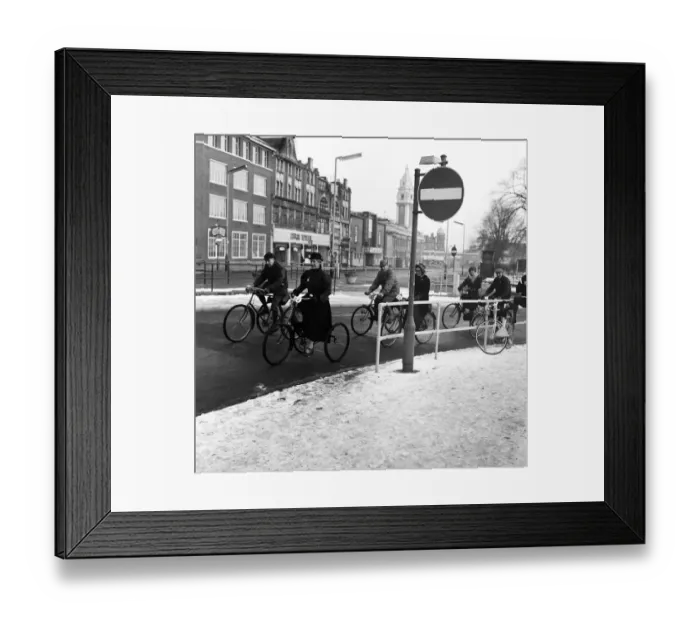 Framed Print : London to Brighton Bike Ride. The National Association of Veteran cycle clubs staged a