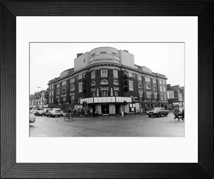 Framed Print : ABC Cinema, 143 Linthorpe Road, Middlesbrough, 22nd December 1983 Framed Print : ABC Cinema, 143 Linthorpe Road, Middlesbrough, 22nd December 1983
