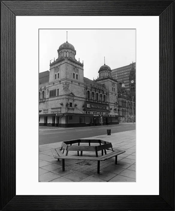 Framed Print : Empire Theatre, Middlesbrough, 7th April 1988 Framed Print : Empire Theatre, Middlesbrough, 7th April 1988