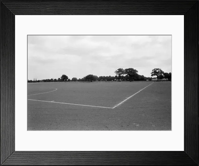 Framed Print : Rowheath Pavilion Centre. Heath Road, Bournville, Birmingham B30 1HH. 14th July 1981 Framed Print : Rowheath Pavilion Centre. Heath Road, Bournville, Birmingham B30 1HH. 14th July 1981