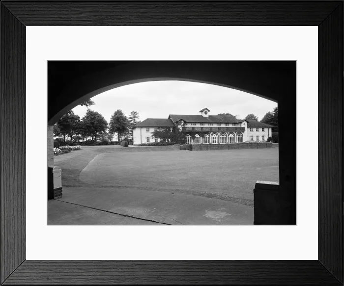 Framed Print : Rowheath Pavilion Centre. Heath Road, Bournville, Birmingham B30 1HH. 14th July 1981 Framed Print : Rowheath Pavilion Centre. Heath Road, Bournville, Birmingham B30 1HH. 14th July 1981