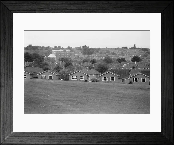 Framed Print : Rowheath Pavilion Centre. Heath Road, Bournville, Birmingham B30 1HH. 14th July 1981 Framed Print : Rowheath Pavilion Centre. Heath Road, Bournville, Birmingham B30 1HH. 14th July 1981