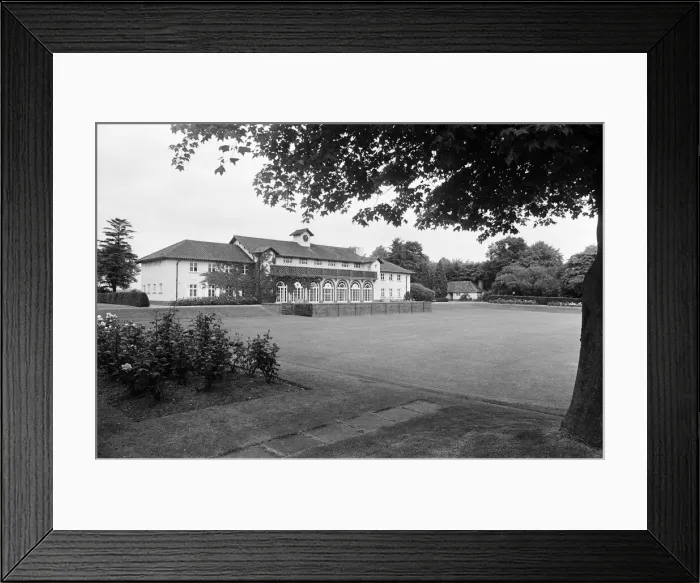Framed Print : Rowheath Pavilion Centre. Heath Road, Bournville, Birmingham B30 1HH. 14th July 1981