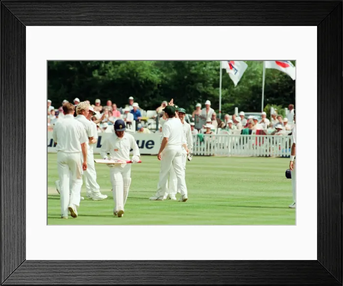 Framed Print : Worcestershire v Yorkshire, Britannic Assurance County Championship 1992, County Ground Framed Print : Worcestershire v Yorkshire, Britannic Assurance County Championship 1992, County Ground