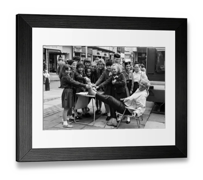 Framed Print : Shine on... These cheeky Brownies couldn t resist waylaying Peter Boswell