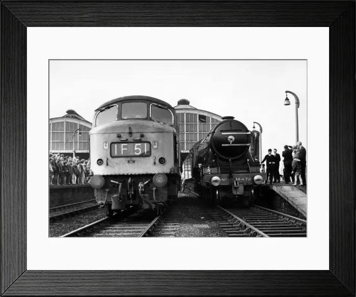 Framed Print : Crowds gathered to see The Flying Scotsman leave Stockton Station Framed Print : Crowds gathered to see The Flying Scotsman leave Stockton Station