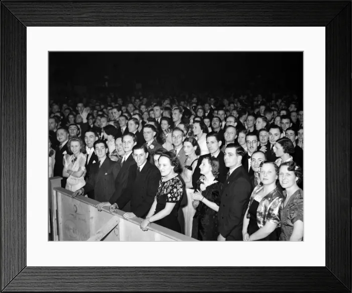 Framed Print : 00659099 Framed Print : 00659099