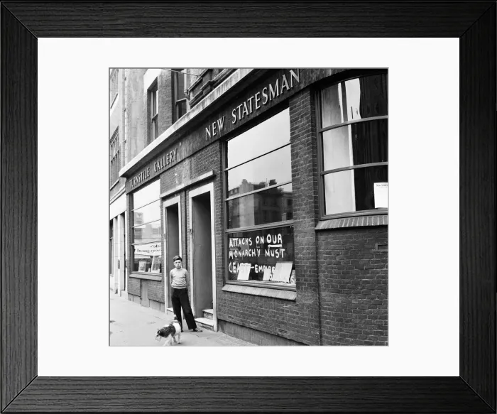 Framed Print : Empire Loyalists paint slogans on homes of the Queens critics. 18th August 1957