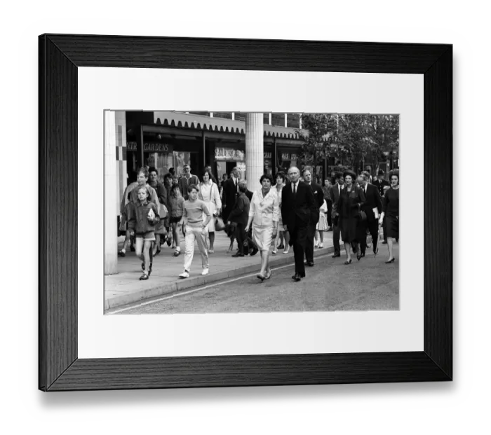Framed Print : Conservative Prime Minister Alec Douglas-Home on his whistle stop tour of East London and Essex Framed Print : Conservative Prime Minister Alec Douglas-Home on his whistle stop tour of East London and Essex
