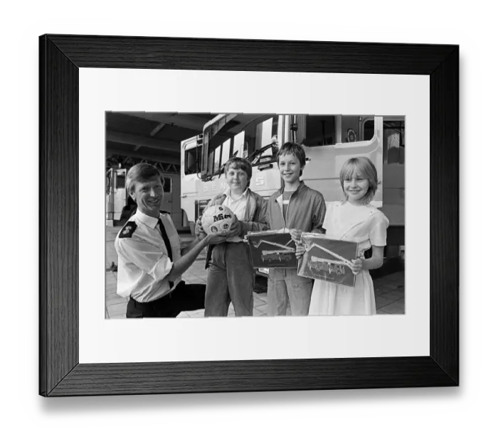 Framed Print : Three winners of Keep Britain Tidy competitions were rewarded for the litter free ideas