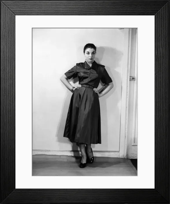 Framed Print : Joan Collins, modelling for Daily Herald Women Sence Feature, 31st December 1951 Framed Print : Joan Collins, modelling for Daily Herald Women Sence Feature, 31st December 1951